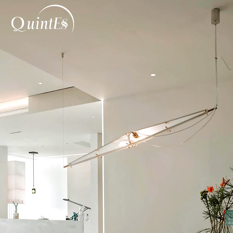 Interior Design Gold - LED 유리 샹들리에 미니멀리스트 디자인 실버